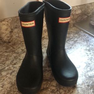 Hunter rain boots. Blah , toddler size 9